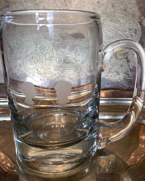 Elment egy igazodási pont -In memoriam Queen Elisabeth-