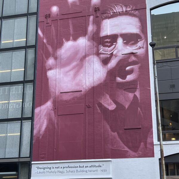 „A kép nem privilégium, hanem az emberiség közös nyelve” -Moholy-Nagy László-