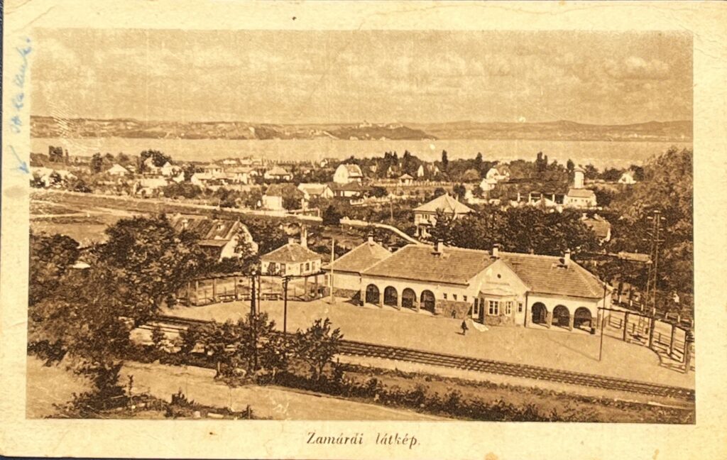 A képeslap hazatér -Hetvenöt év Zamárdiban-
