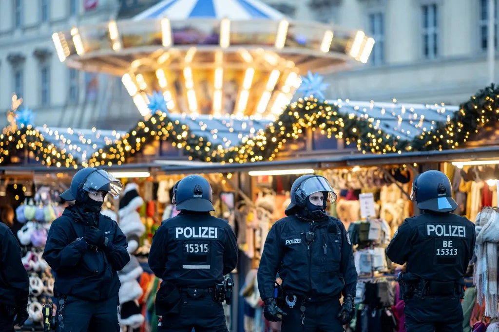 Ádvent a háború, a fegyverek árnyékában?