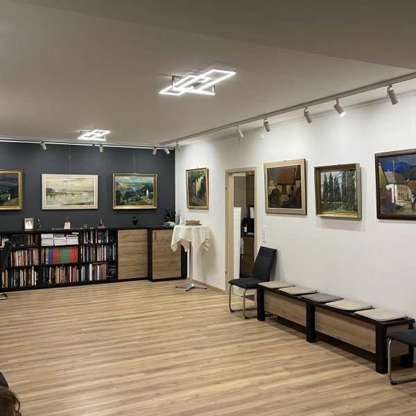 Ujváry Lajos kiállításáról készült video